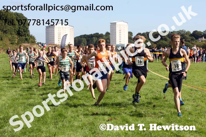 Boys and girls under-15s, Sunderland Harriers Cross Country, Farrington, Sunderland. Photo: David T. Hewitson/Sports for All Pics